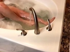 Dirty Down South- Sexy Little Wet Feet In the Bathtub (Teaser)