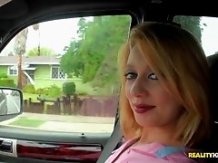 Road head from the slutty girl excites him to screw her snatch