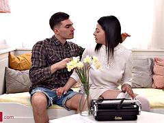 Tattooed Big-Butt Brunette Takes Anal